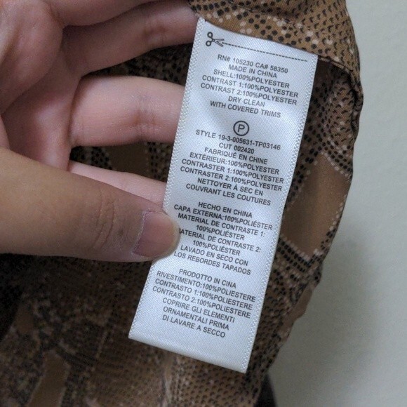 Equipment Femme Yvonne Snake Print Button Down - Picture 5 of 6